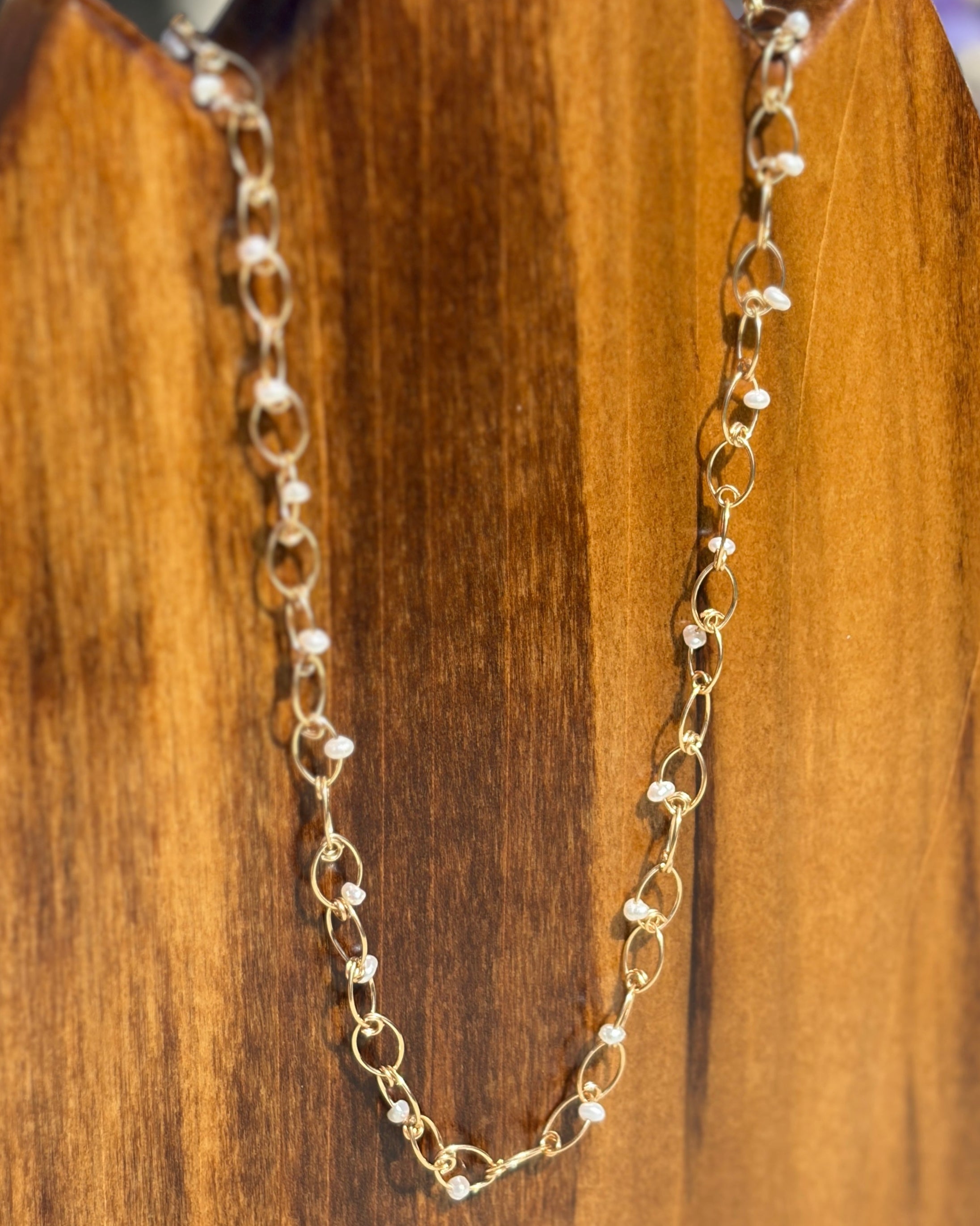 Grace | Handmade Chain Necklace | Freshwater Pearl | 14k Gold-Filled