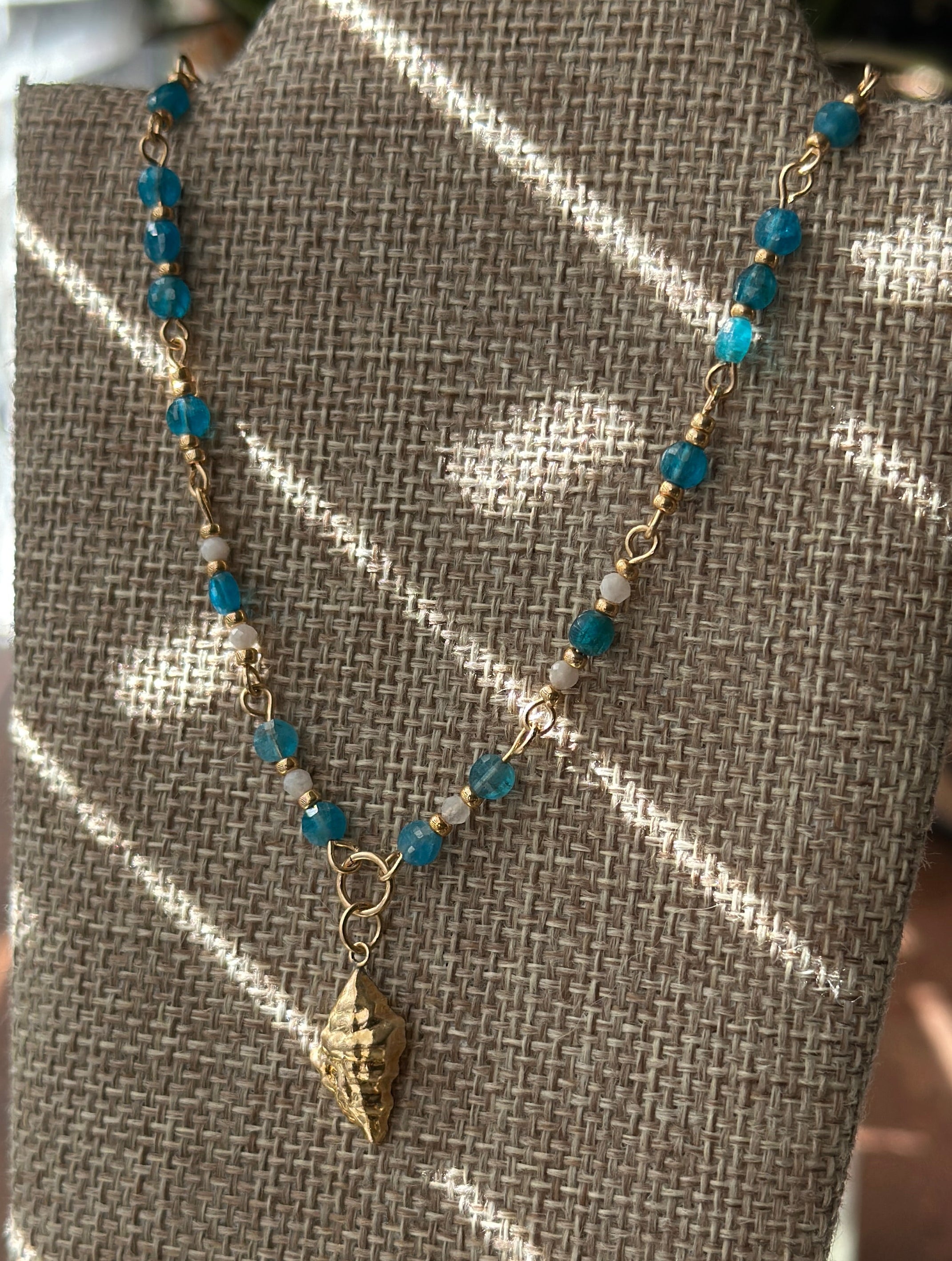 Ocean Whisper | Linked Gemstone Conch Pendant Necklace | Apatite & Moonstone | 14k Gold-Filled